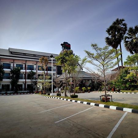 Mammoth Resort Khon Kaen Esterno foto