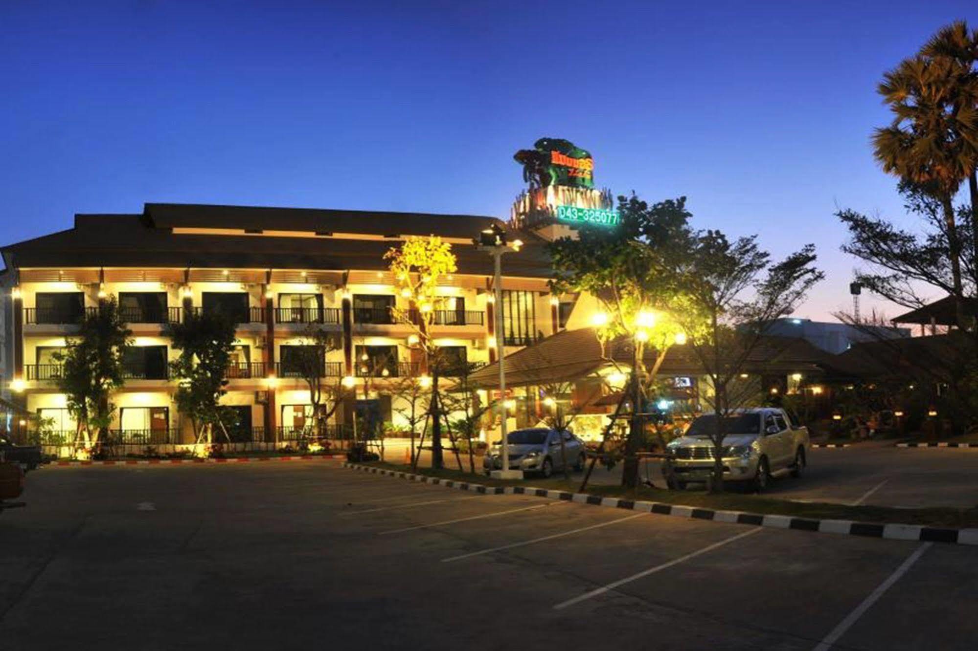 Mammoth Resort Khon Kaen Esterno foto