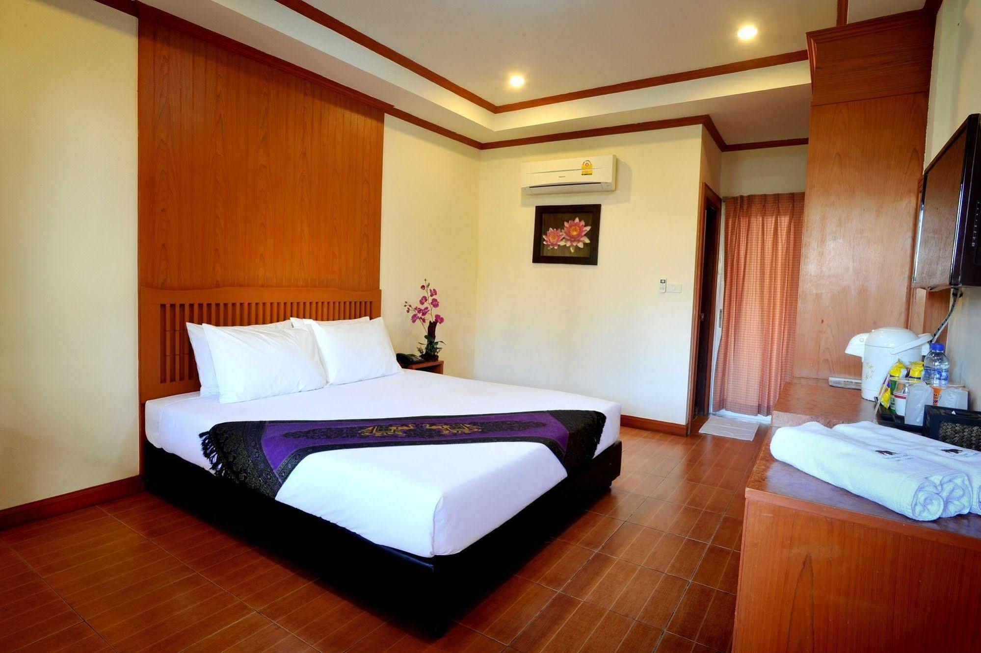Mammoth Resort Khon Kaen Esterno foto