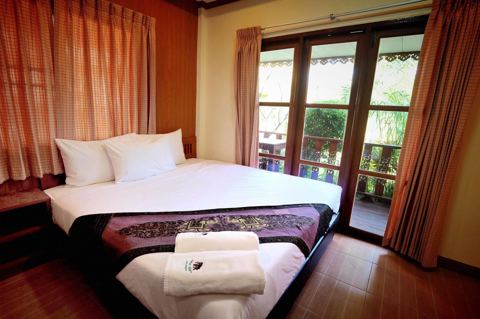Mammoth Resort Khon Kaen Esterno foto